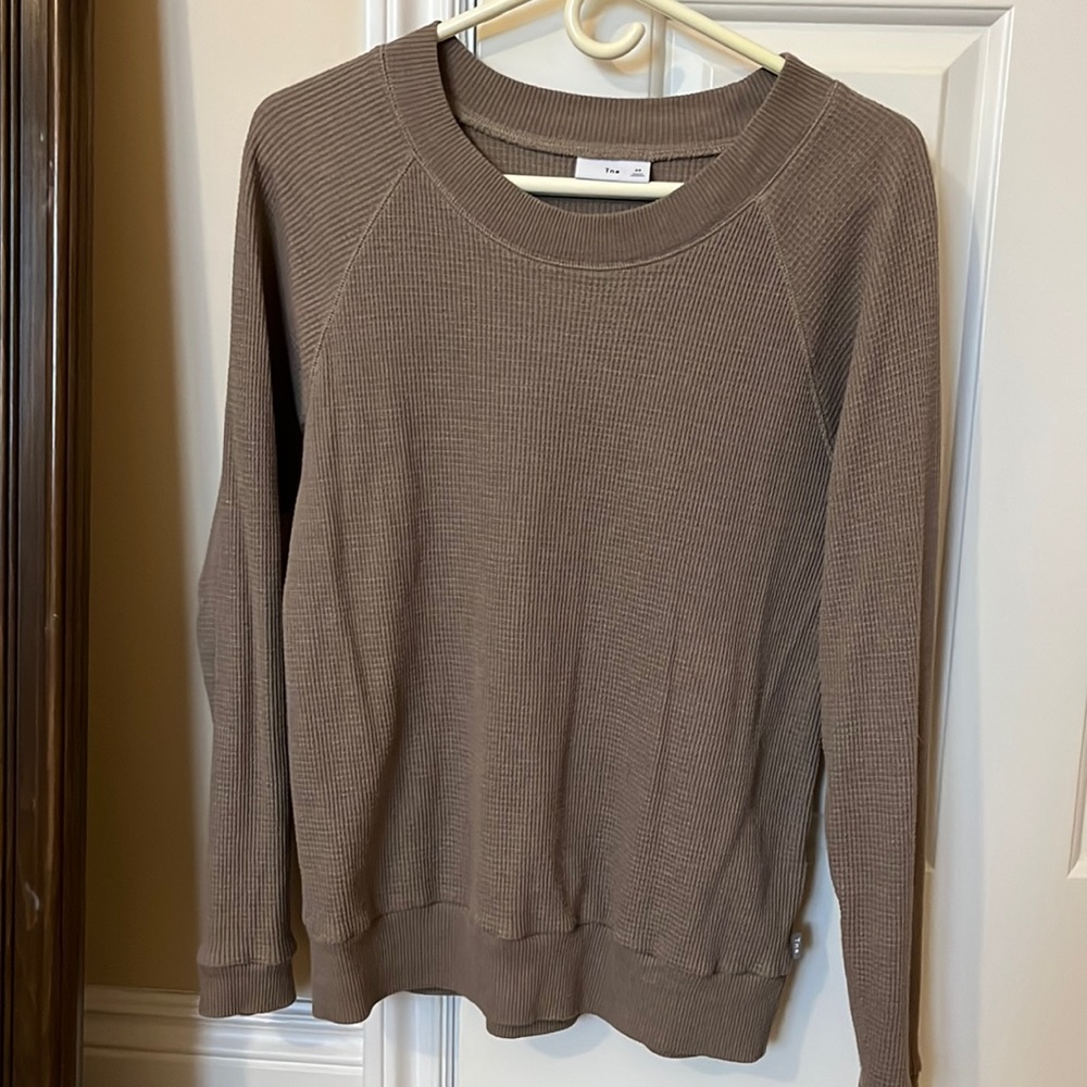 Waffle knit aritzia shirt